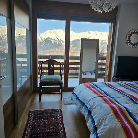 Meublé à Louer à 4* Nax