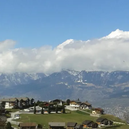 Πανσιόν Meuble A Louer A 4*